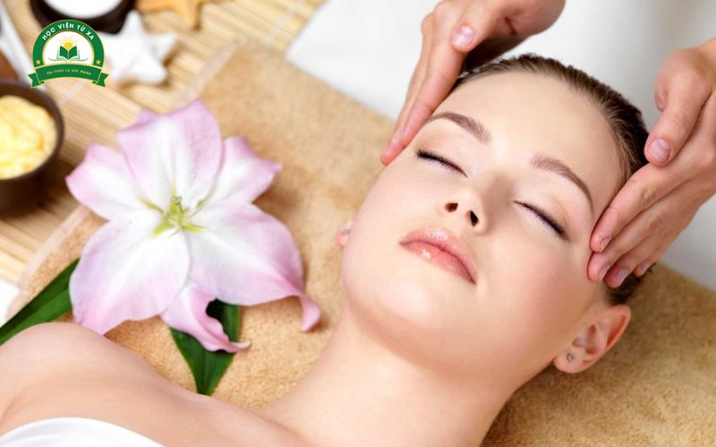Ai nên học Cao đẳng Chăm sóc sắc đẹp này?