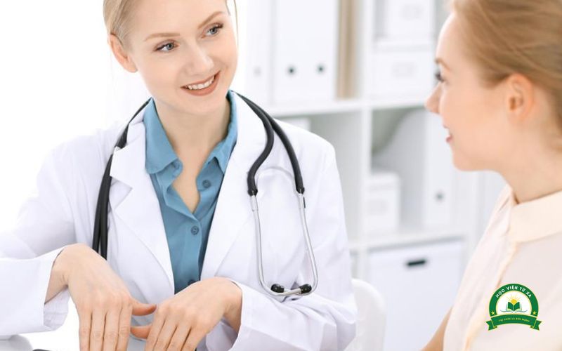Có nên học Cao đẳng Y sĩ đa khoa không?