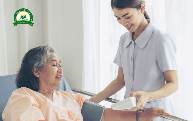 Học online Cao đẳng Điều dưỡng như thế nào?
