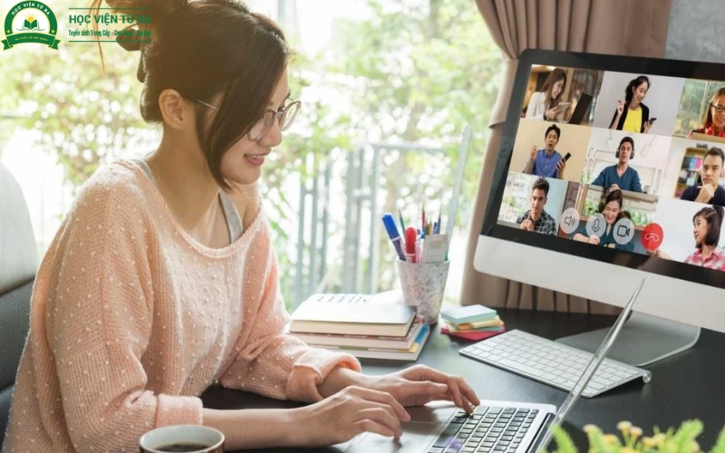Cơ hội nghề nghiệp sau khi tốt nghiệp Trung cấp tiếng Anh Vừa học vừa làm