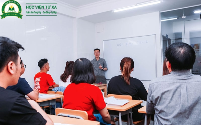 Học Trung cấp Tiếng Trung ở đâu uy tín?