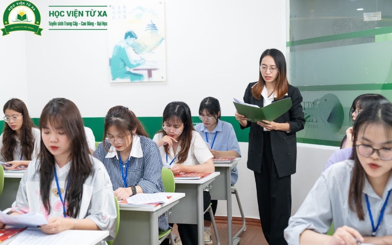 Học Trung cấp Tiếng Trung Từ xa ở Trường Cao Đẳng Y Dược Từ Xa có khó không?