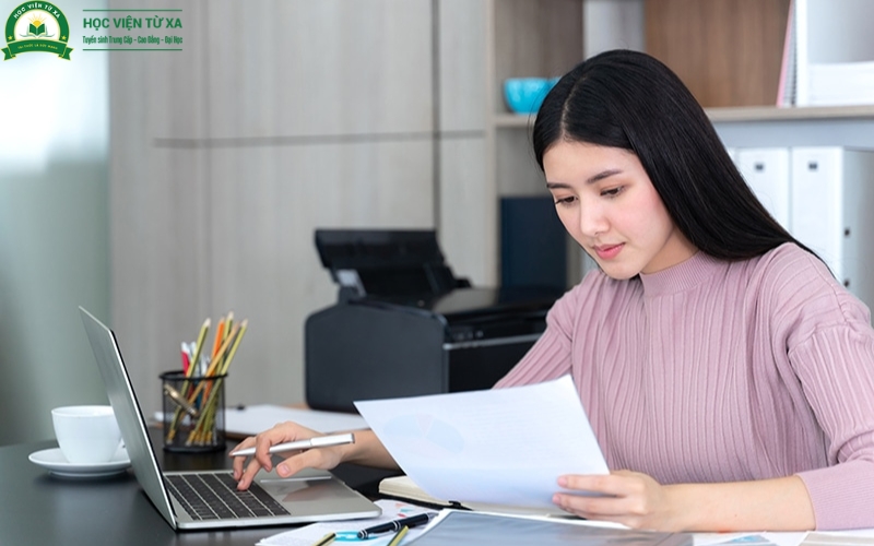 Ưu điểm khi chọn học Trung cấp tiếng Anh Vừa học vừa làm tại trường Cao đẳng Y Dược Từ Xa