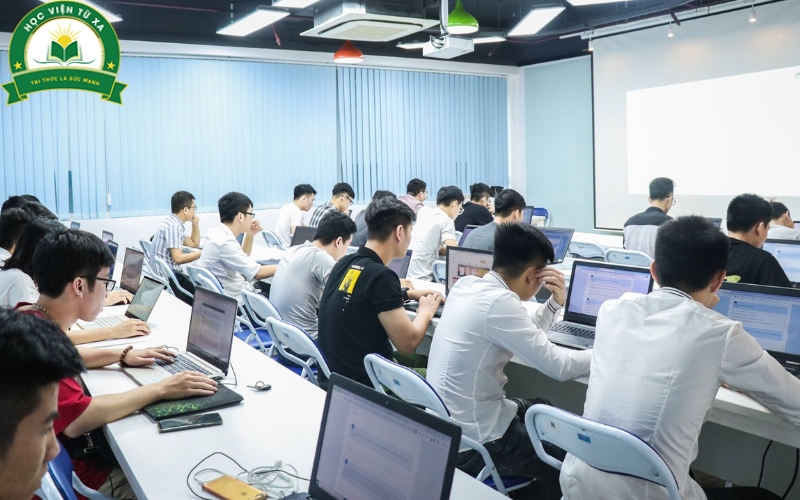 Chương trình học Cao đẳng Văn thư hành chính tại Trường Cao đẳng Y Dược Từ Xa