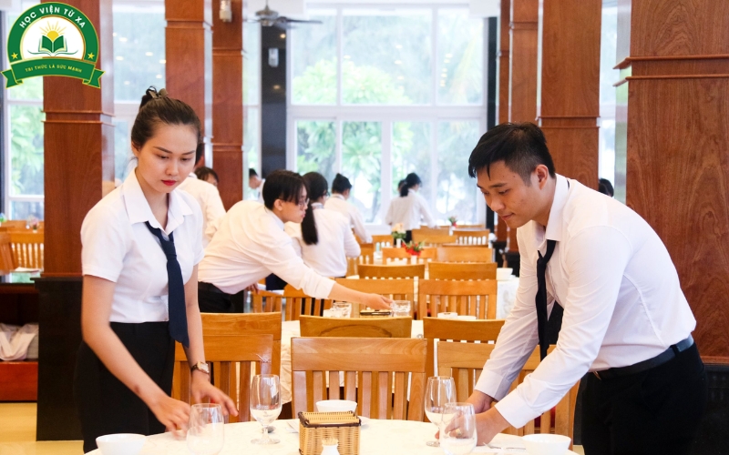 Chương trình học Trung cấp Kỹ thuật chế biến món ăn tại Trường Cao đẳng Y Dược Từ Xa