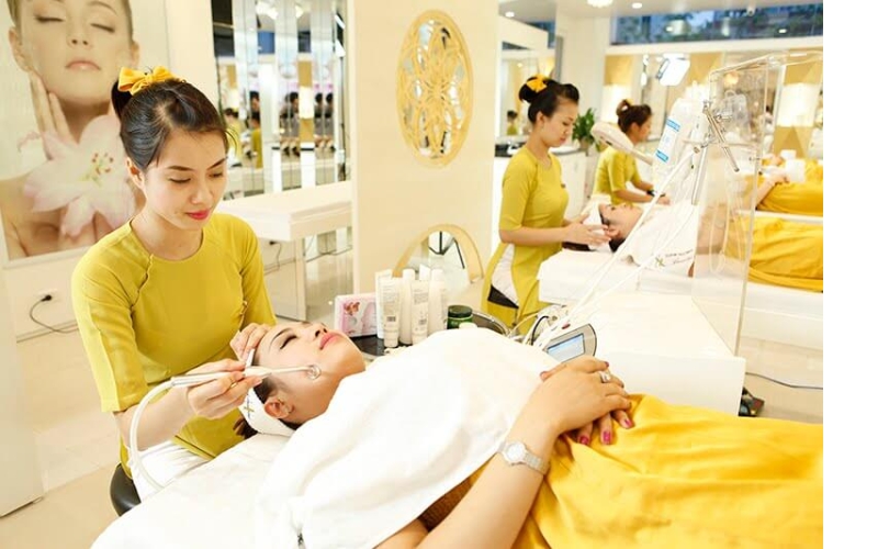 Cơ hội làm việc sau khi hoàn thành chương trình học Trung cấp chăm sóc sắc đẹp từ xa