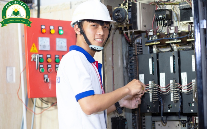 Cơ hội việc làm khi tốt nghiệp Cao đẳng Điện công nghiệp