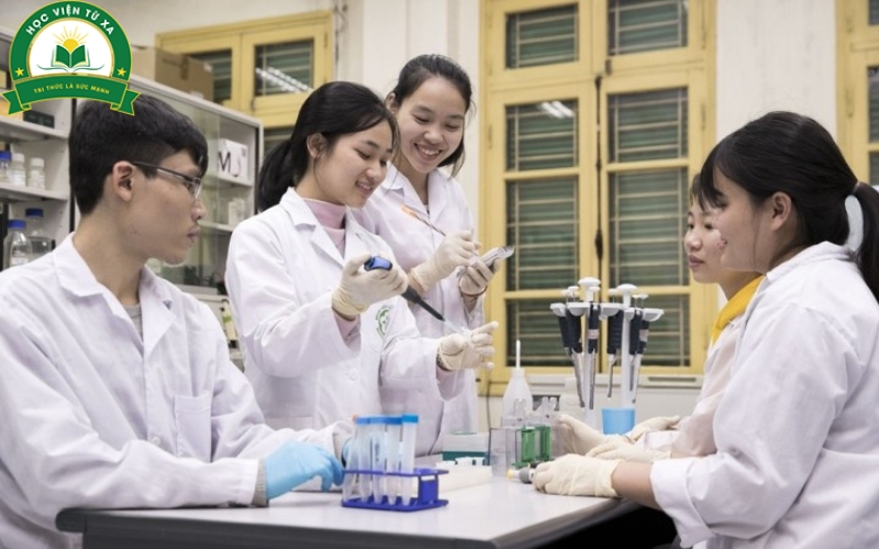 Học Trung cấp Y sĩ đa khoa trực tuyến học những gì?