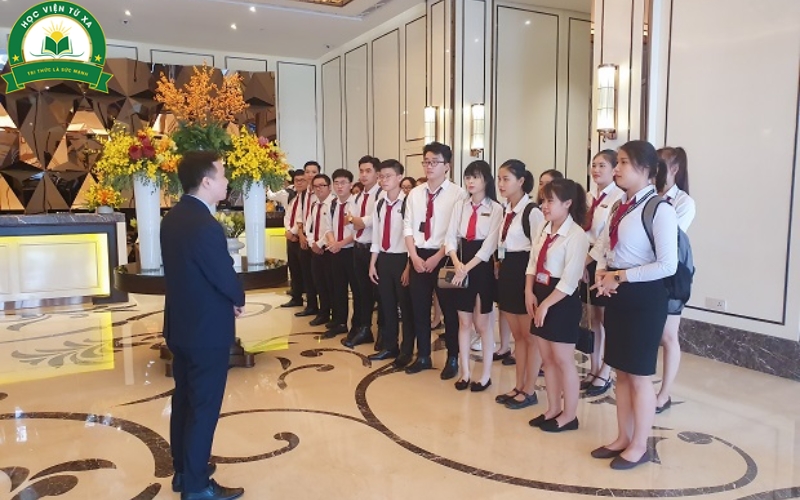 Lợi ích khi học Cao đẳng Quản trị khách sạn