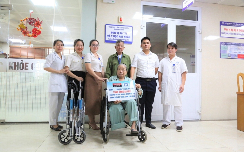 Ưu điểm và thách thức khi học Trung cấp Công tác xã hội