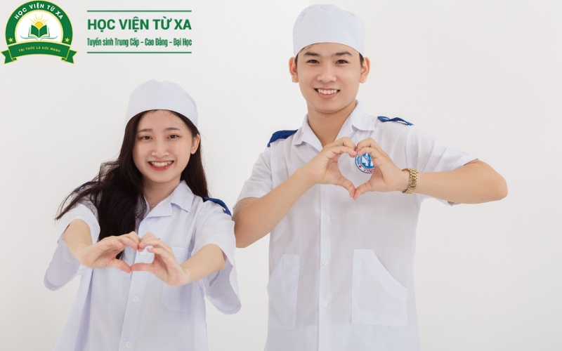 Chương trình học Trung cấp Dược tại Trường Cao đẳng Y Dược Từ Xa