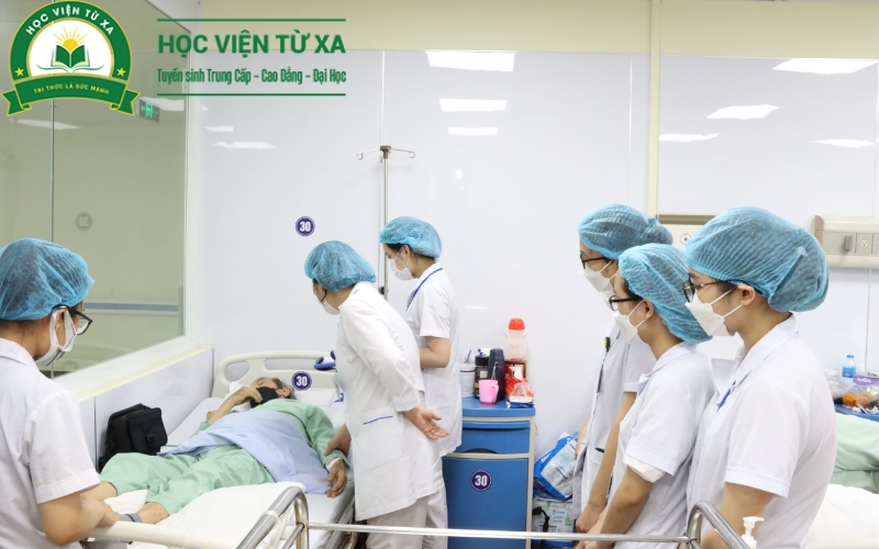 Chương trình học Trung cấp Y sĩ đa khoa tại Trường Cao đẳng Y Dược Từ Xa