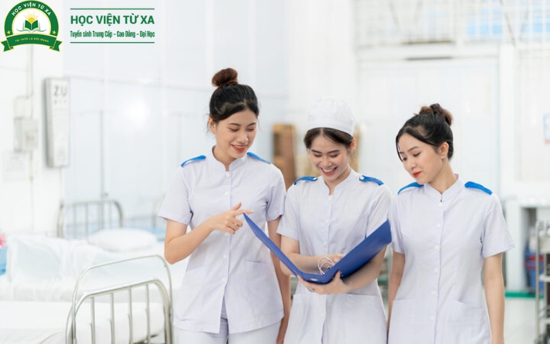 Học cao đẳng Dược cấp tốc xong ra làm gì?