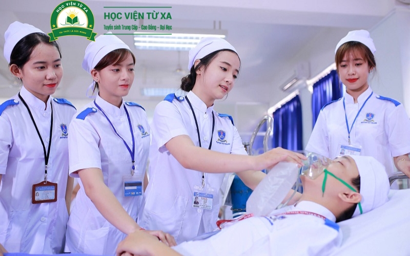 Trung cấp Điều dưỡng là gì?
