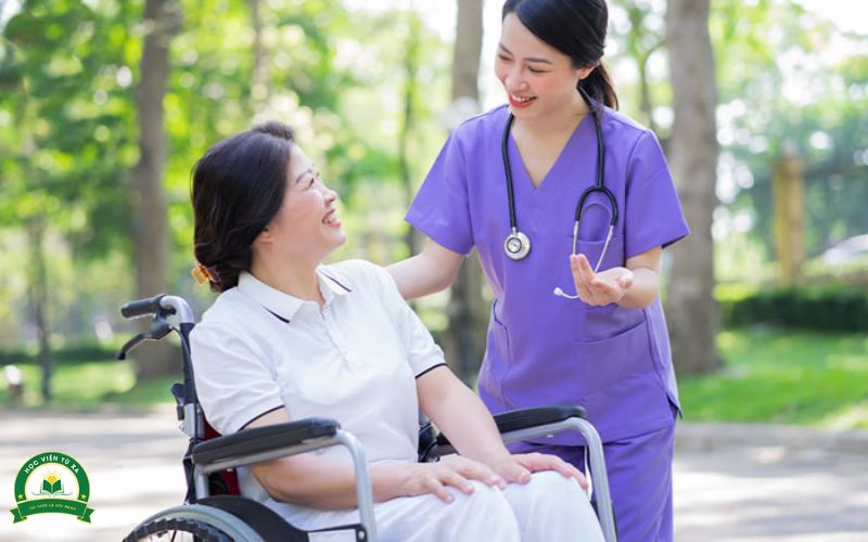 Học Trung cấp Điều dưỡng online có khó không?