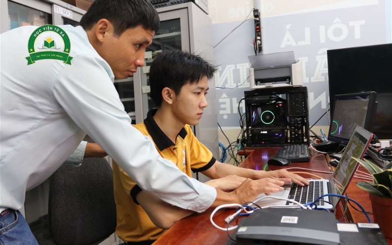 Thời gian học văn bằng 2 Trung cấp Công nghệ Thông tin 