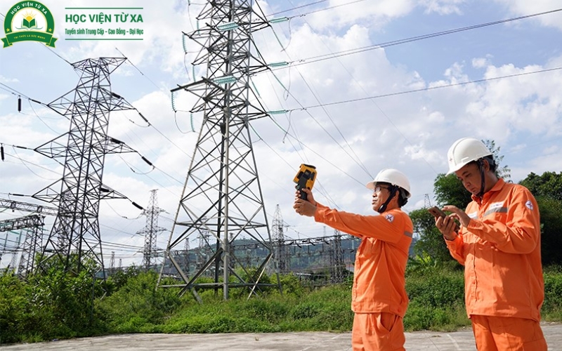 Nơi học Trung cấp Điện công nghiệp Dân dụng Cấp tốc uy tín