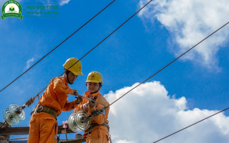 Thời gian học Trung cấp Điện công nghiệp Dân dụng Cấp tốc bao lâu?