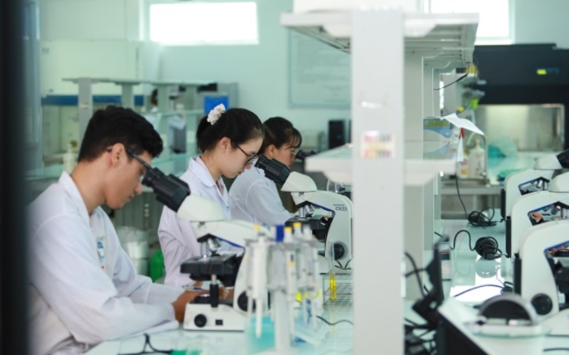 Chương trình khung Trung cấp Dược cấp tốc