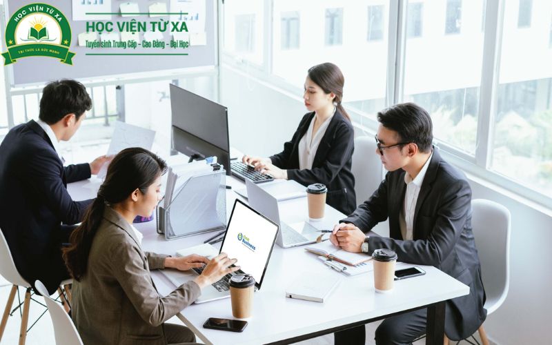 Học Trung cấp Quản trị doanh nghiệp vừa và nhỏ Cấp tốc bao lâu ra trường?