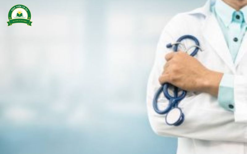 Học lấy bằng Y sĩ đa khoa ở đâu?