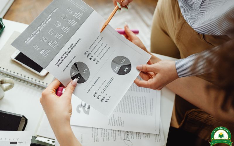 So sánh Trung cấp Quản trị doanh nghiệp vừa và nhỏ online với các ngành học khác