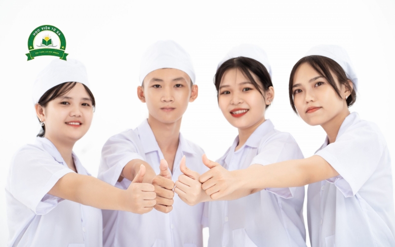 Trung cấp Điều dưỡng online phù hợp với ai?