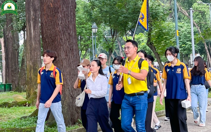 Học Trung cấp Hướng dẫn du lịch mấy năm ra trường?