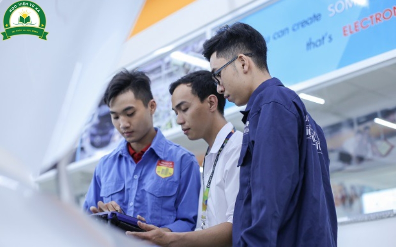 Nên chọn trường Trung cấp Công nghệ ô tô Trực tuyến nào để học cho đáng tiền?