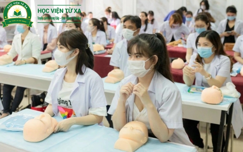 Địa điểm học online ngành Chăm sóc sắc đẹp tại Sài Gòn