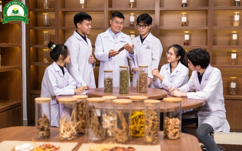 Nhu cầu học online ngành Y học cổ truyền tại TP. HCM hiện nay