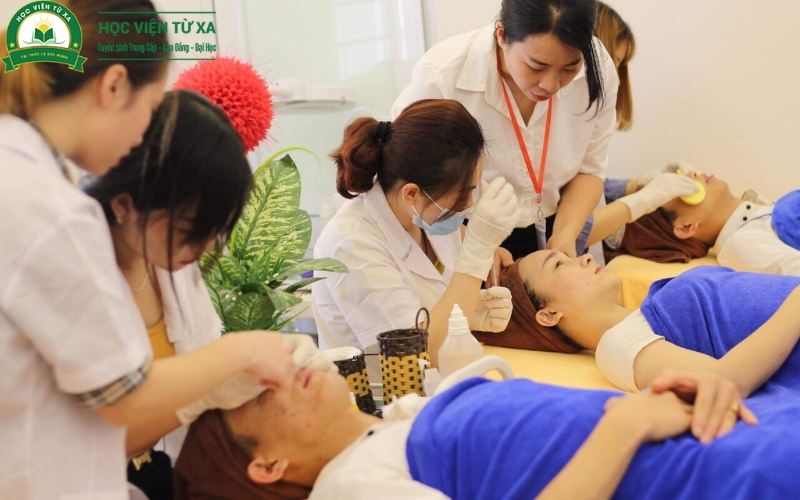 Lý do nên học Liên thông ngành Chăm sóc sắc đẹp tại Trường Cao đẳng Y Dược Từ xa