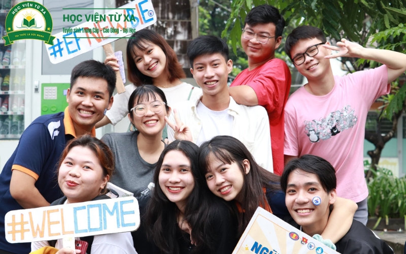 Top trường học liên thông Trung cấp lên Cao đẳng tiếng Anh uy tín