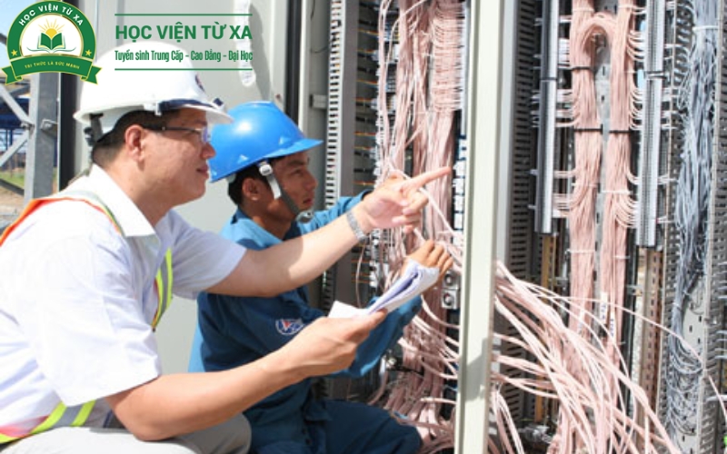 Cơ hội thực hành và thực tập khi học ngành Điện công nghiệp