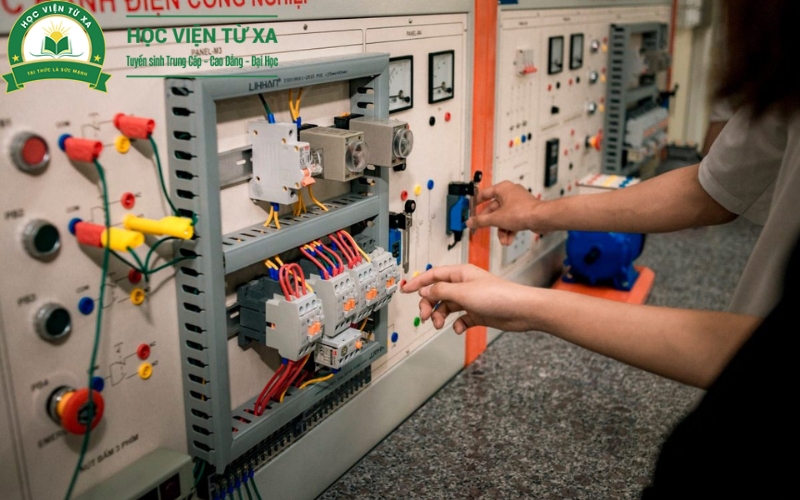Những thắc mắc khi tìm trường đào tạo Trung cấp Điện Công nghiệp