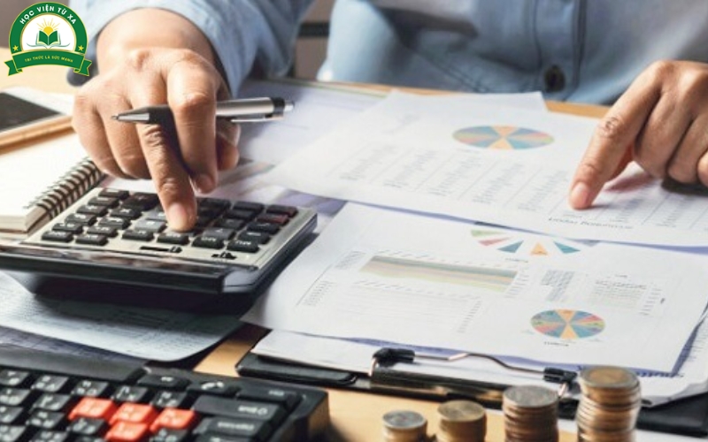 Tại sao nên học Văn bằng 2 ngành Kế toán ngay lúc này?