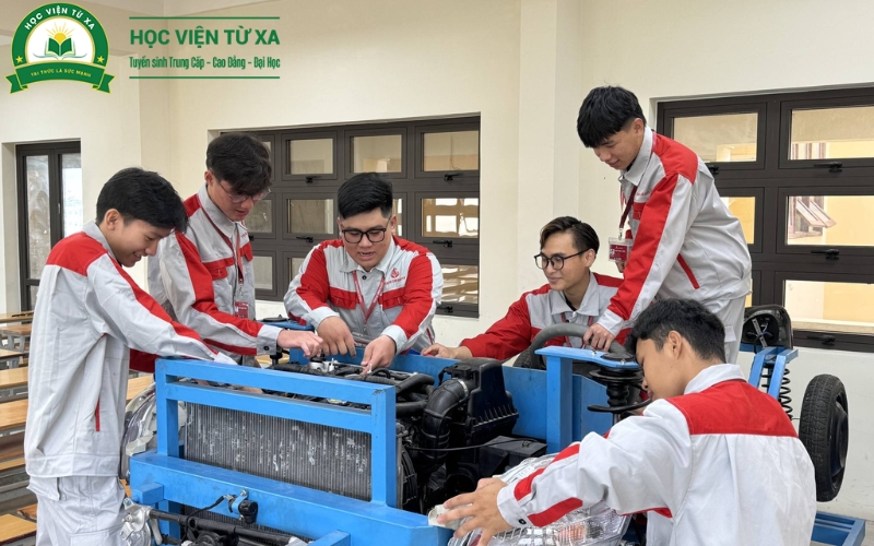 Thời gian và chi phí học Văn bằng 2 ngành Công nghệ ô tô