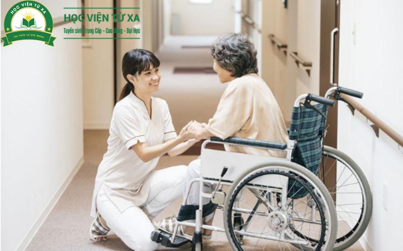 Cơ hội việc làm sau khi học trực tuyến Trung cấp Điều dưỡng