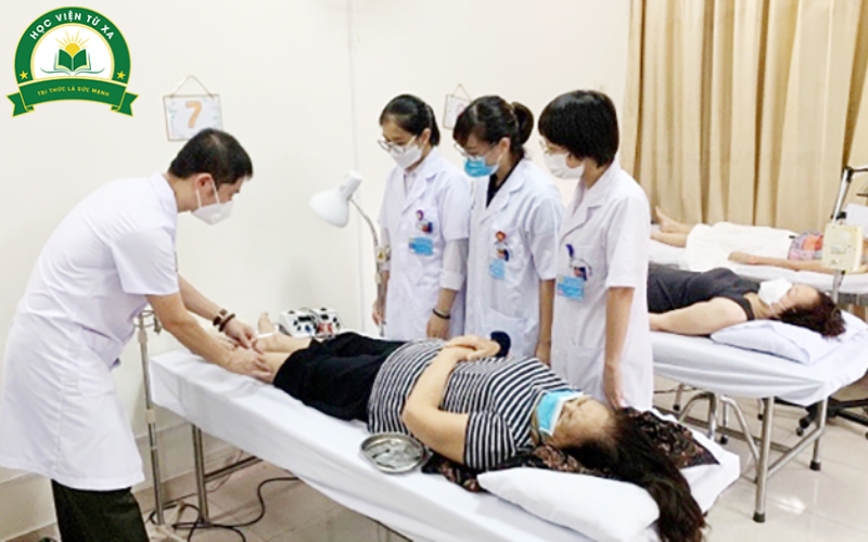 Mức thu nhập sau khi học trực tuyến Trung cấp Y học cổ truyền