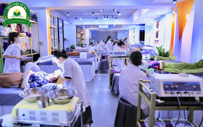 Ưu điểm khi học trực tuyến ngành Chăm sóc sắc đẹp