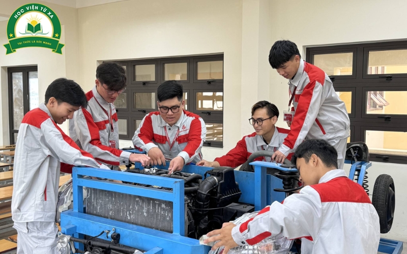 Có nên học từ xa Trung cấp Công nghệ ô tô không?