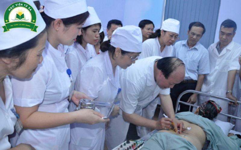 Học từ xa Trung cấp Y học cổ truyền có gì?