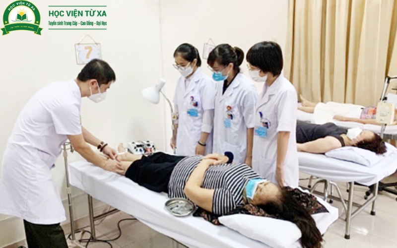 Có thể học liên thông sau khi tốt nghiệp Trung cấp Y học cổ truyền học cuối tuần không?