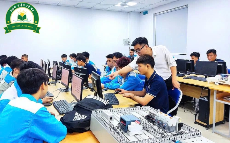 Điều kiện và đối tượng tuyển sinh của Trường Cao đẳng xét học bạ