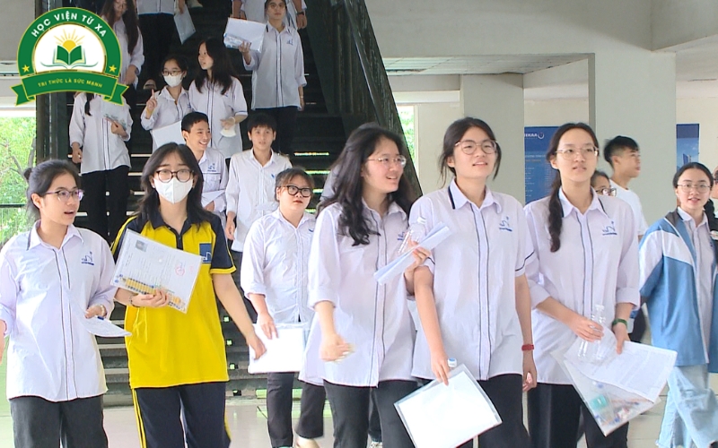 Học tại trường Trung cấp học cuối tuần là học như thế nào?
