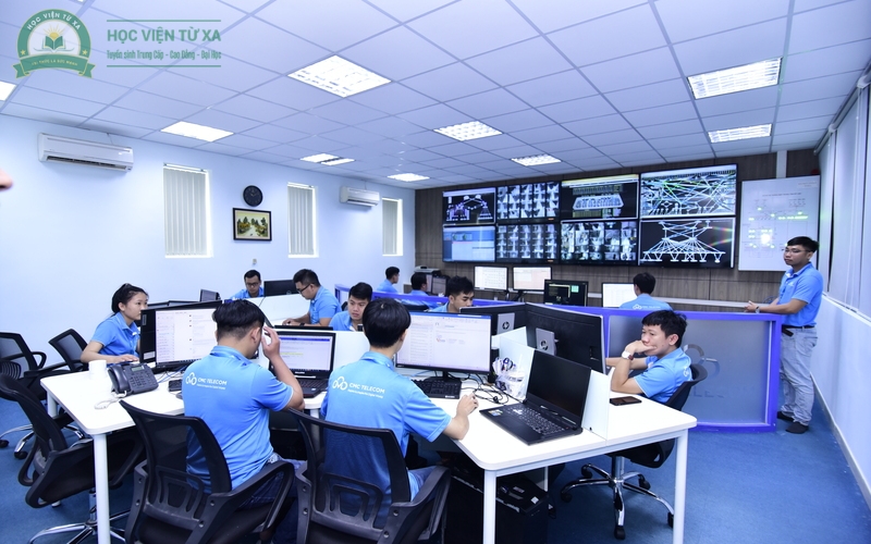 Ngành Công nghệ thông tin từ xa phù hợp với những ai?
