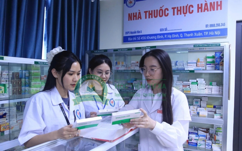 Điều kiện đăng ký ngành Dược sĩ học từ xa tại TPHCM