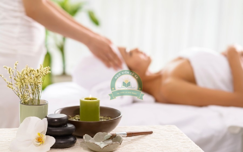 Học ngành Chăm sóc sắc đẹp từ xa có cần đến trường thường xuyên không?