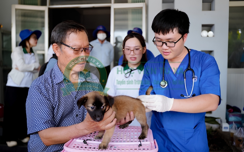 Mức học phí Trung cấp Thú y mới nhất hiện nay bao nhiêu?
