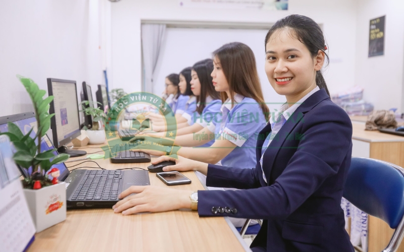 Ai sẽ phù hợp với chương trình Cao đẳng Kế toán từ xa?Ai sẽ phù hợp với chương trình Cao đẳng Kế toán từ xa?